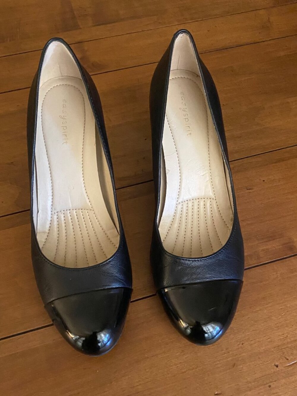 Easy Spirit Black Heels Size 8.5